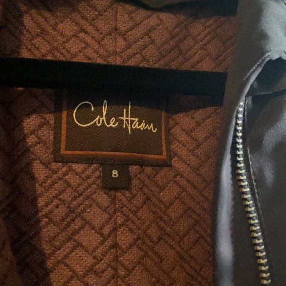 Layered Cole Haan Trench Coat with belt - size 8 - Picture 3 of 11